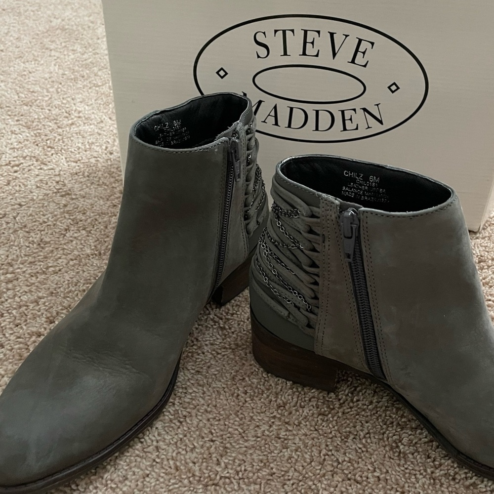 Steve Madden Grey Nubuck Bootie size 6.5